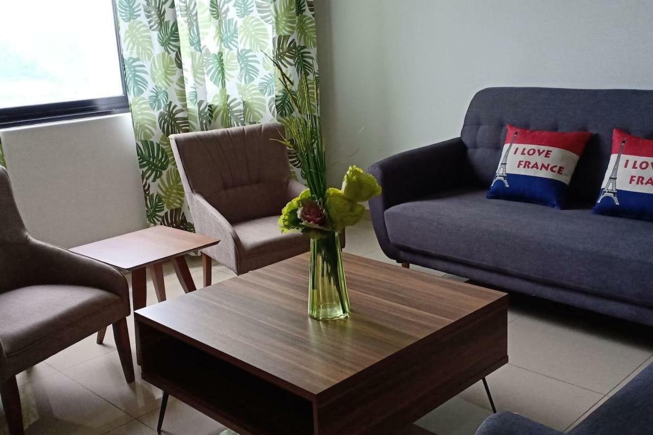 Manee Home Kota Damansara Kuala Selangor Luaran gambar